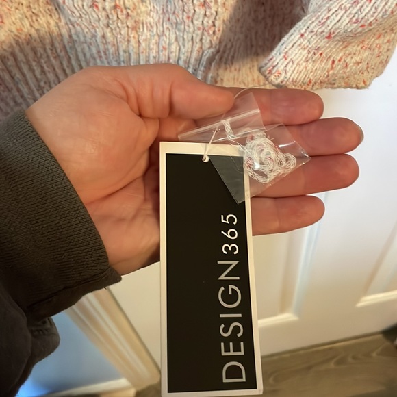 Ladies, 3X pink sweater - Picture 4 of 6